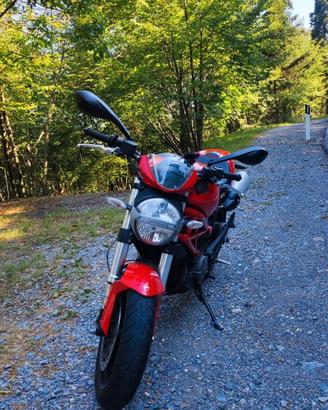 Ducati Monster 796