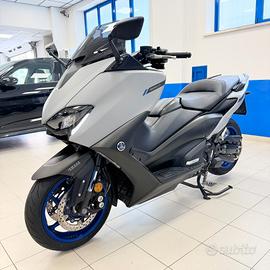 Yamaha TMAX 560