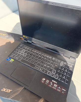 PC PORTATILE NITRO V