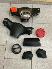 Plastiche carene paiggio zip sp + testa malossi