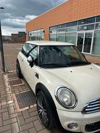 Mini One automatica