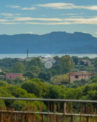 3 LOCALI A OLBIA