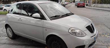Lancia y usata