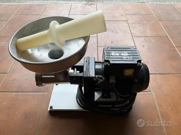 Tritacarne elettrico