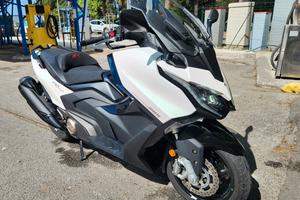 kymco AK 575 PREMIUM