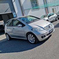 MERCEDES-BENZ A 200 CDI Coupé Elegance