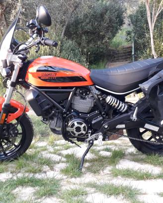 DUCATI SCRAMBLER 400