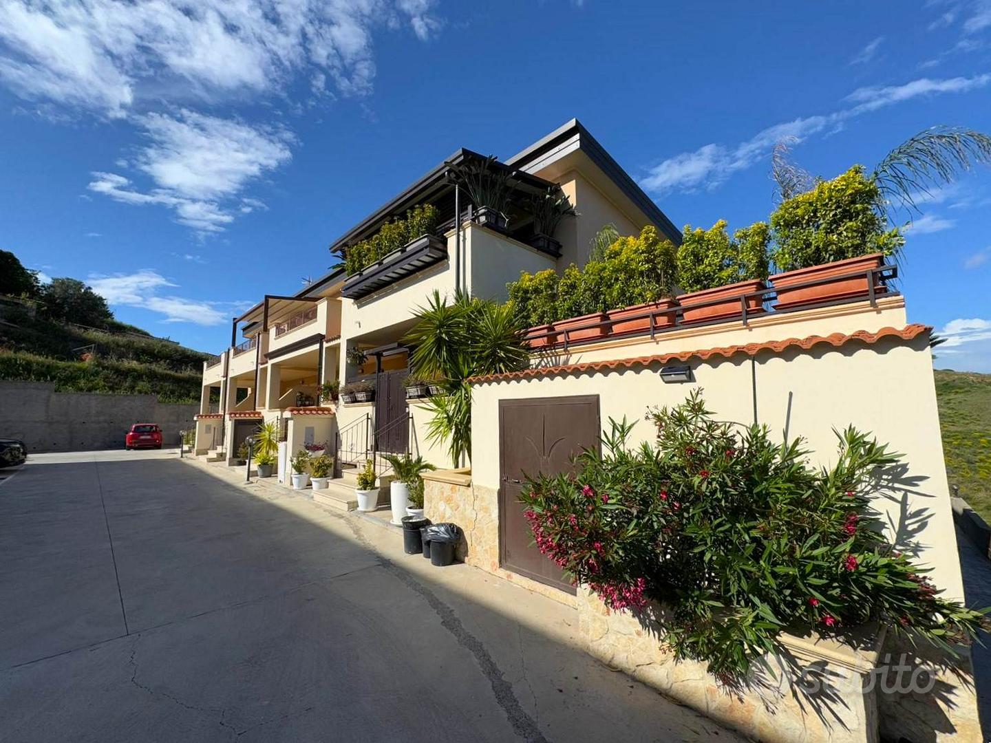 Rif.RI442| villa catanzaro