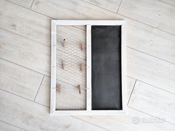 Bacheca metà lavagna metà espositore rete zincata