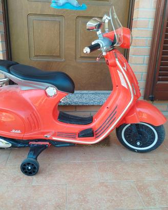 Vespa elettrica per bambini