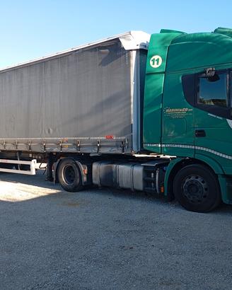 Iveco Stralis semirimorchio viberti 