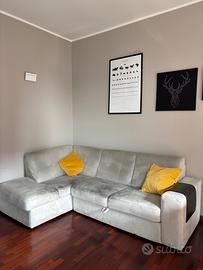 Divano con penisola e apertura totale relax