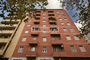 3 LOCALI - PIANO ALTO - DOPPIA ESPOSIZIONE E DOPPI