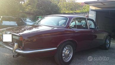 JAGUAR XJ 4.2 RESTAURATA INTERNI ED ESTERNI