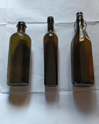 n.3 bottiglie per l'olio vuote in vetro.
