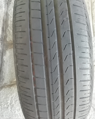 Gomma Pirelli 225/50/17 98Y