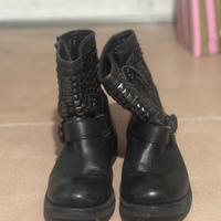 Stivale Ash con borchie