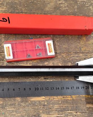 utensile per interno sandvik completo di inserti