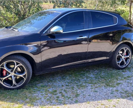 Alfa Romeo Giulietta ,