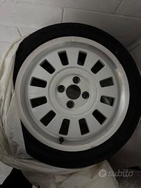 Cerchi in lega e copri cerchi VW UP