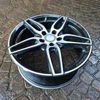 Cerchio originale Mercedes AMG 225/40/R18