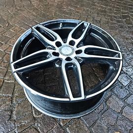 Cerchio originale Mercedes AMG 225/40/R18