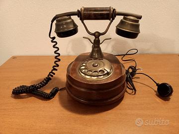 Telefono stile antico