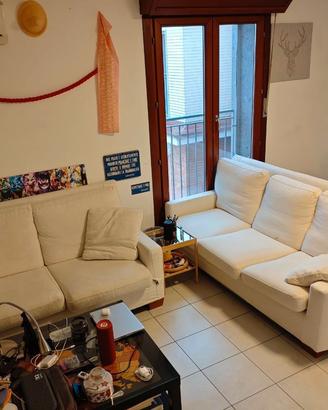 Coppia Divani in Tessuto Beige (3 posti + 2 posti)