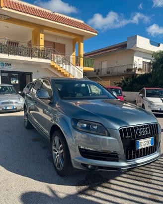 AUDI Q7 3.0 TDI V6 QUATTRO TIPTRONIC – 233 CV – UN
