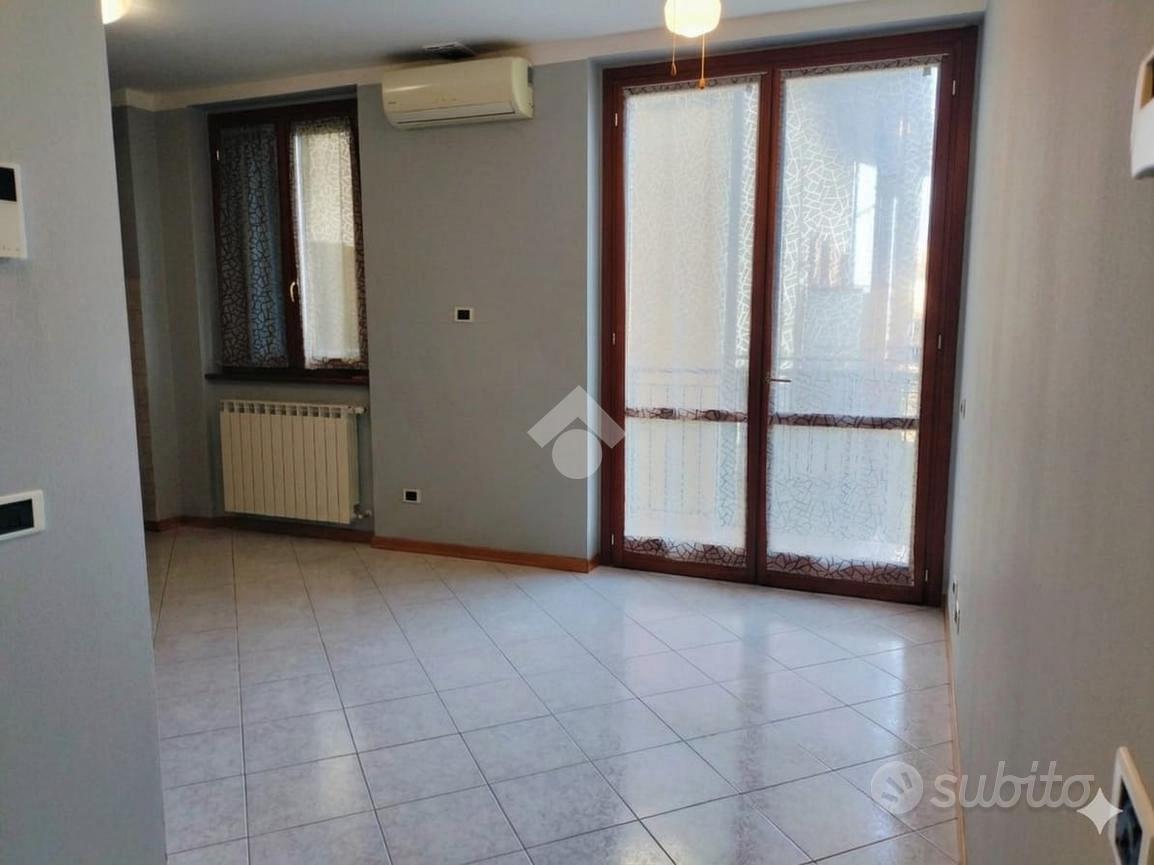 Apartment in Pontirolo Nuovo, Bergamo - Vista 5