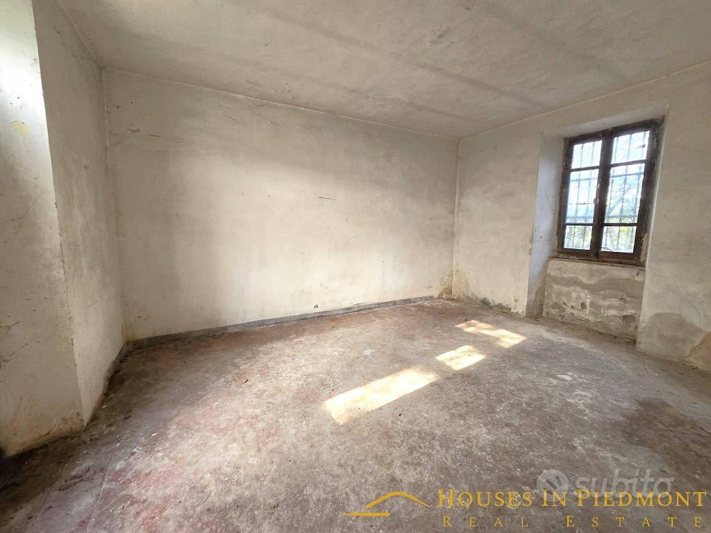 Rustico / Casale di 200 m² con più di 5 locali a A - Vista 5