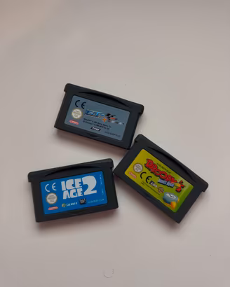Lotto 3 giochi funzionanti gameboy advance sp