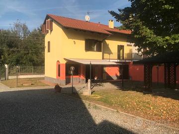 Villa circondata da un parco di 3500mq