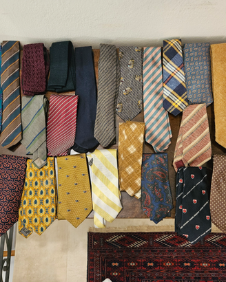 Collezione di cravatte anni 60 70