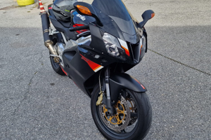 Aprilia RSV 1000