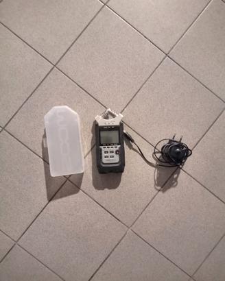 Zoom H4n registratore multitraccia perfetto