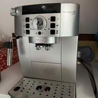 Delonghi magnifica