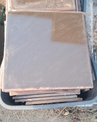 piastrelle marrone gres