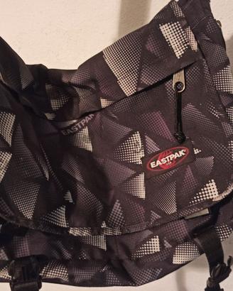 Borsa media a tracolla Eastpak