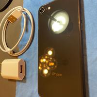 iPhone 8 64GB batteria 100%