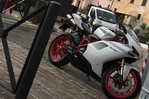 Ducati 848 evo