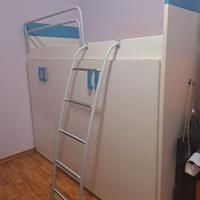 Armadio con letto a soppalco