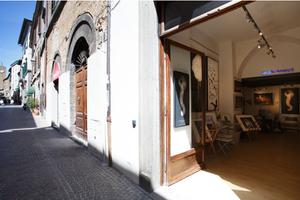 Negozio Corso Cavour ( Teatro Mancinelli )