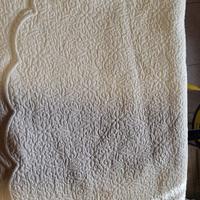 Lenzuola matrimoniale e copriletto in pizzo