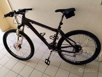MOUNTAIN BIKE IN CARBONIO SHIMANO XT