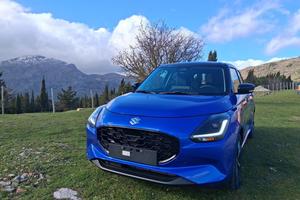 Suzuki Swift Hybrid 1.2 Top Bicolor