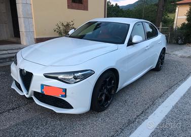 Alfa Romeo Giulia Q4 veloce commercianti export