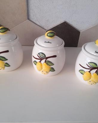 Tris di barattoli da cucina vintage in ceramica
