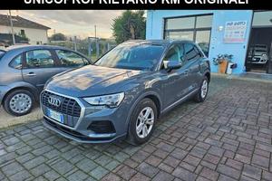 AUDI Q3 35 TDI S tronic Business