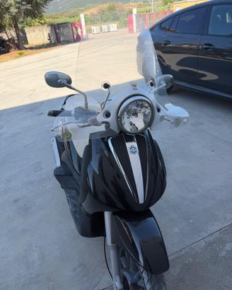 Piaggio beverly 250cc